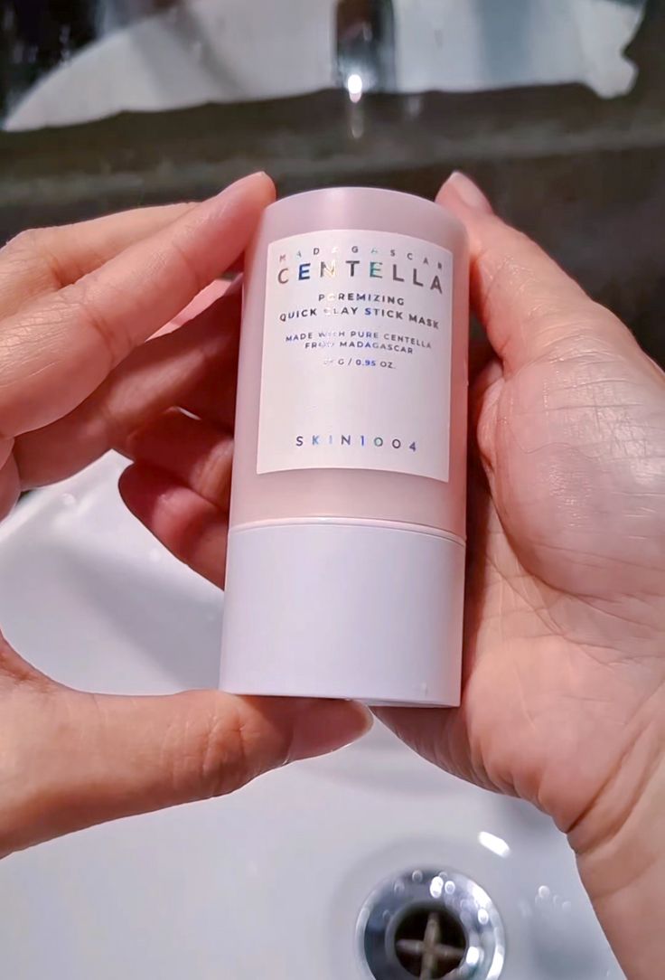 Madagascar Centella PoreMizing Quick Clay Stick Mask